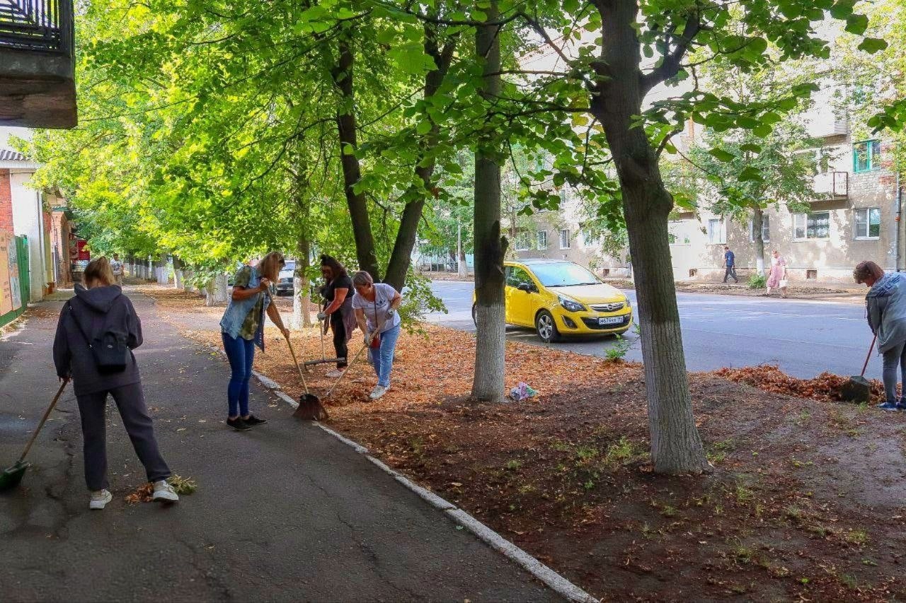 Глава Балашовского муниципального Павел Петраков приглашает балашовцев принять участие в районном субботнике.