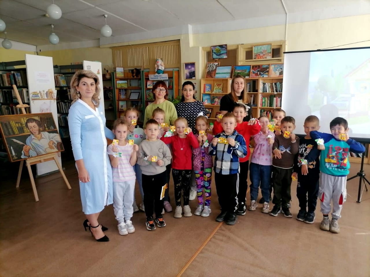 В рамках Года семьи в Детской библиотеке МУК &quot;Балашовская МЦБ&quot; состоялся мастер-класс &quot;Поклон вам низкий от внучат и близких&quot;..