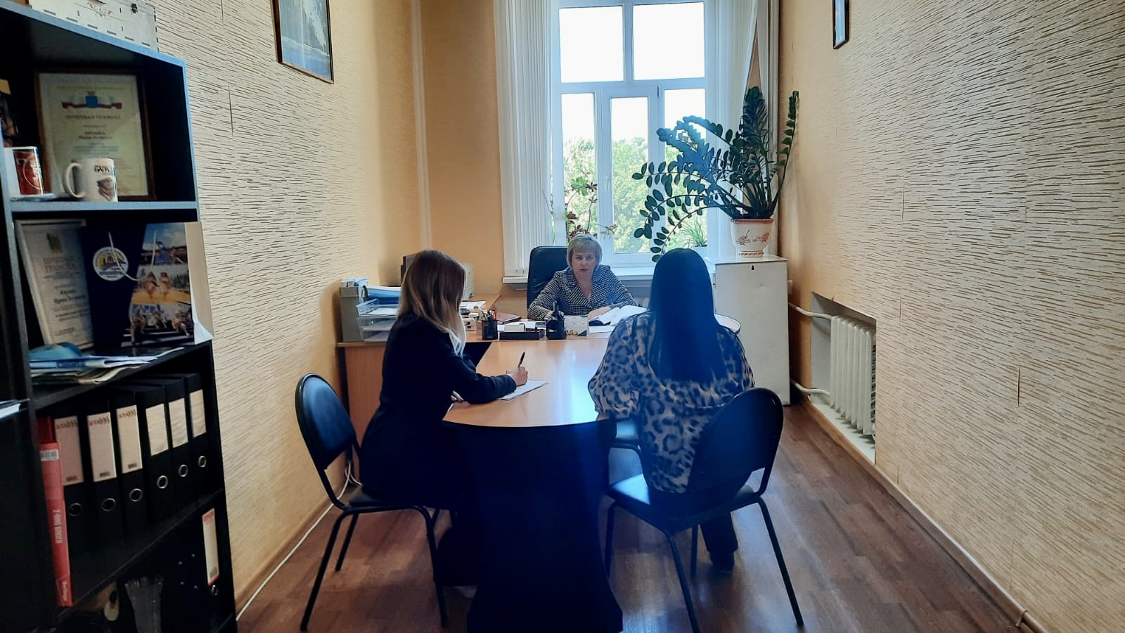 На территории Балашовского муниципального района продолжается работа с юридическими лицами, имеющими задолженность по налогам и страховым взносам..