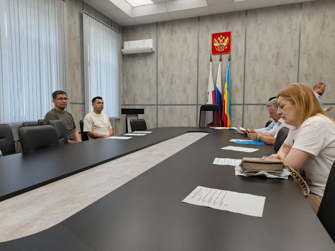 Администрация Балашовского муниципального района провела встречу с лидерами национальных и религиозных объединений по вопросам адаптации иностранных граждан на территории района..