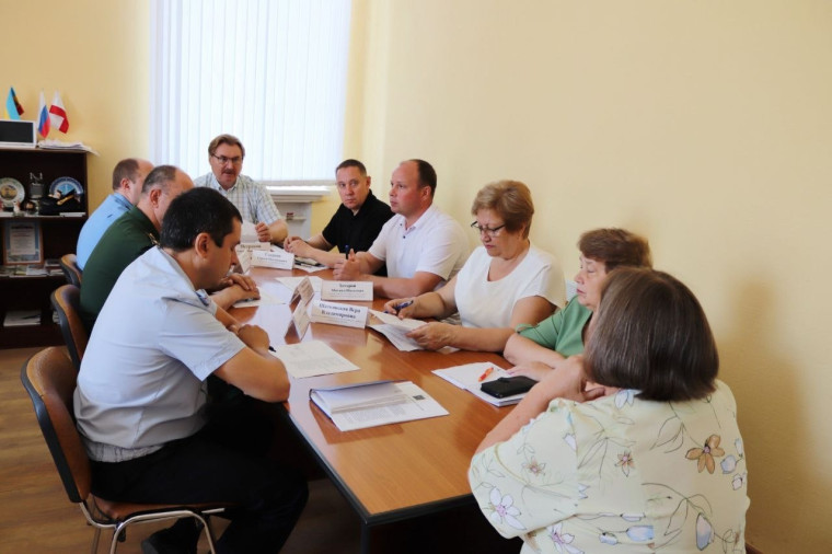 Глава Балашовского муниципального района Павел Петраков провел прием участников СВО и членов их семей. Глава Балашовского муниципального района Павел Петраков провел прием участников СВО и членов их семей.