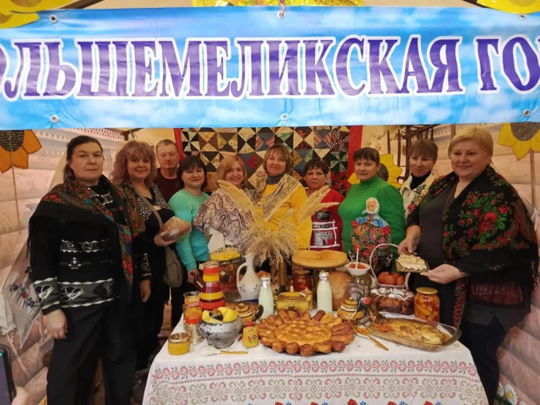 4 ноября в Центре культуры прошло праздничное мероприятие "Вместе мы Россия!", посвященное Дню народного единства. 4 ноября в Центре культуры прошло праздничное мероприятие "Вместе мы Россия!", посвященное Дню народного единства.