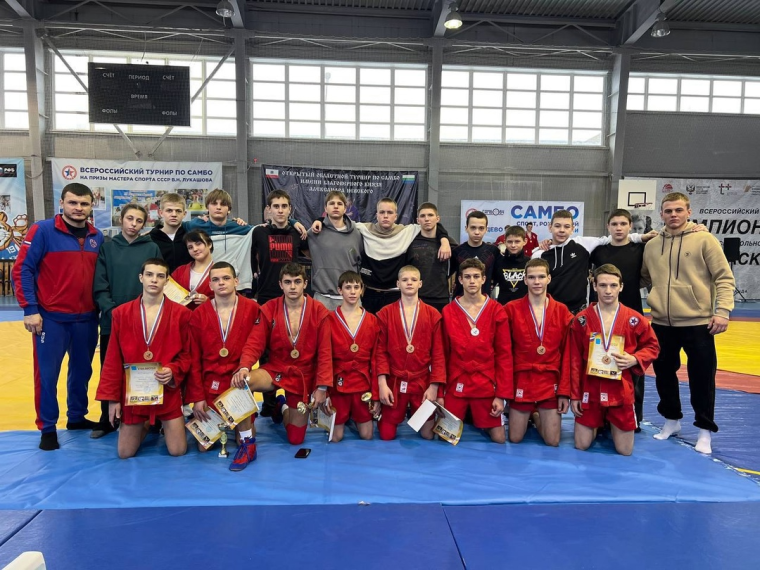 10-11 января в г. Ртищево прошло первенство Саратовской области среди юношей и девушек 14-16 лет. 10-11 января в г. Ртищево прошло первенство Саратовской области среди юношей и девушек 14-16 лет.