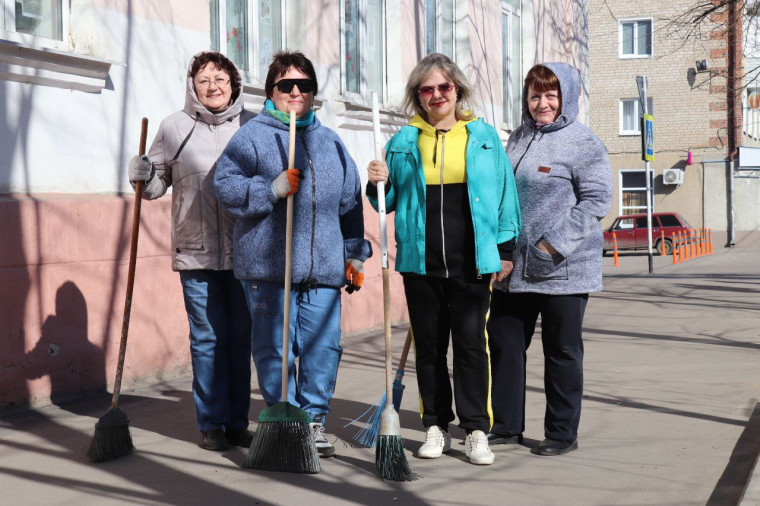 🍃Сегодня 5 апреля в городе Балашов состоялся весенний субботник!. 🍃Сегодня 5 апреля в городе Балашов состоялся весенний субботник!.