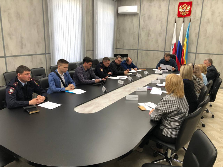 Сегодня в администрации Балашовского муниципального района прошло заседание муниципальной межведомственной комиссии по профилактике употребления наркотиков и их незаконному обороту в Балашовском муниципальном районе.. Сегодня в администрации Балашовского муниципального района прошло заседание муниципальной межведомственной комиссии по профилактике употребления наркотиков и их незаконному обороту в Балашовском муниципальном районе..