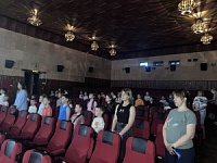 В кинотеатре «Победа» прошло предсеансовое мероприятие «Вместе мы – Россия». В кинотеатре «Победа» прошло предсеансовое мероприятие «Вместе мы – Россия».